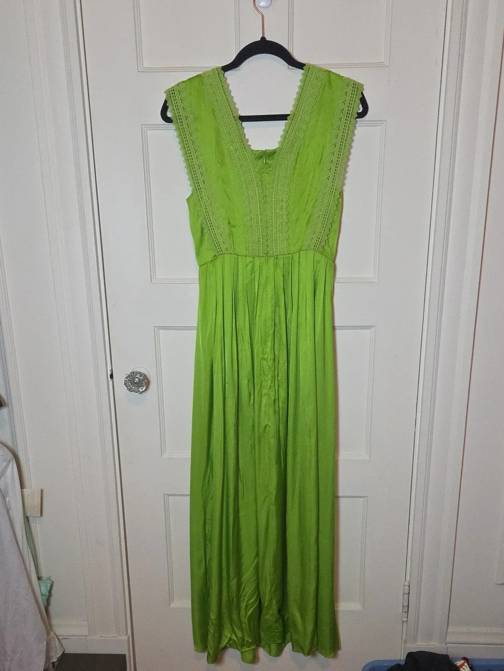 DIANE VON FURSTENBERG Margot Pleated Satin Maxi Dress In Chartreuse Size 6 - Picture 12 of 16